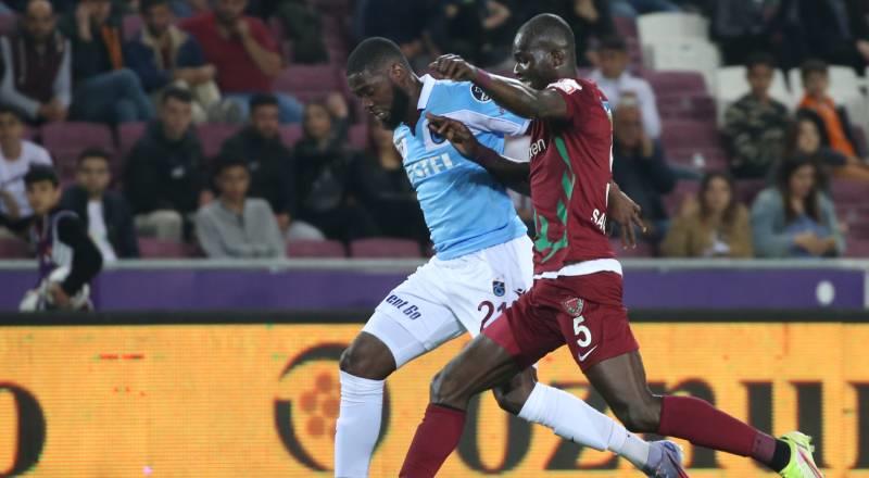 Süper Lig'de üst üste 28 haftayı lider bitirmeyi garantileyen Trabzonspor, kulüp tarihinin en uzun serisini tekrarladı (1979/80 sezonunda 28 hafta).